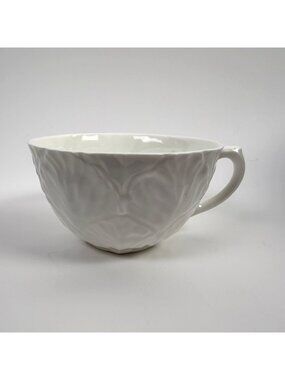 Coalport Countryware Bone China Teacup White Embossed Cabbage Leaf Design